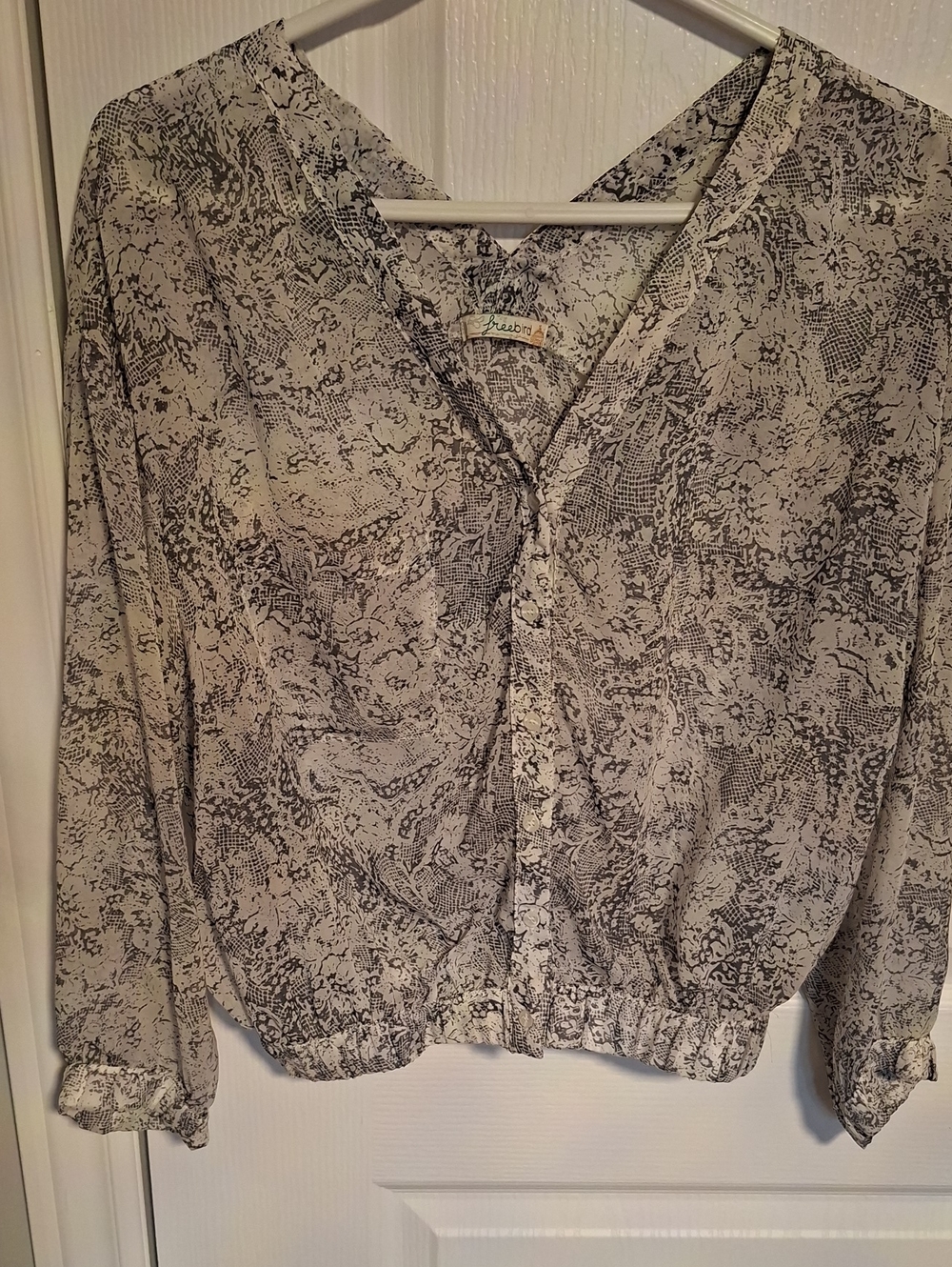 freebird Black & White Printed V-Neck Button Blouse